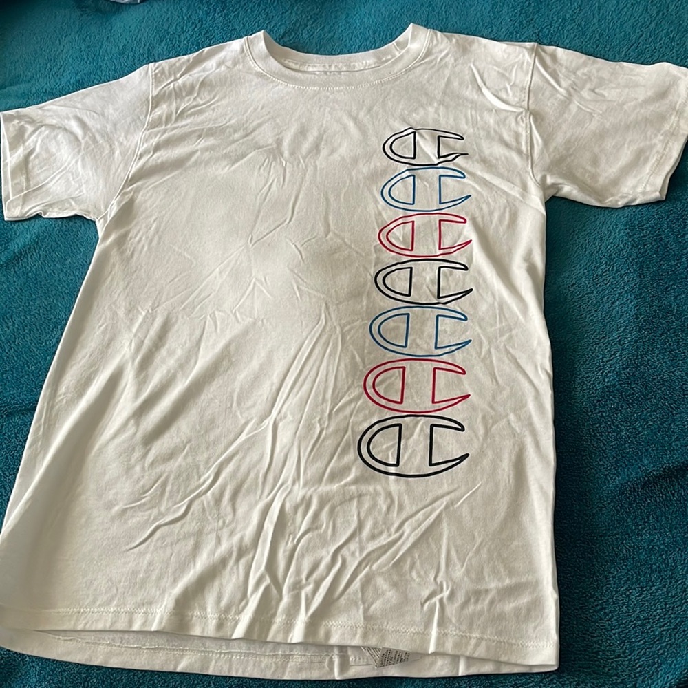 Champion tshirt with logo different colors